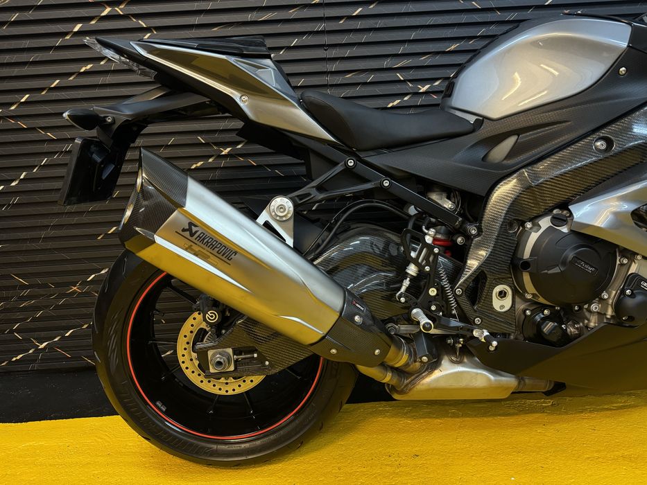 BMW S1000RR 2017, 8100 km, ABS, Quickshifter, Race Mods