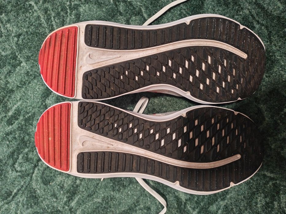 Adidasi nike running 45
