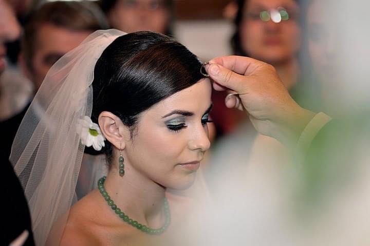 Machiaj / makeup profesional si coafat la domiciliu