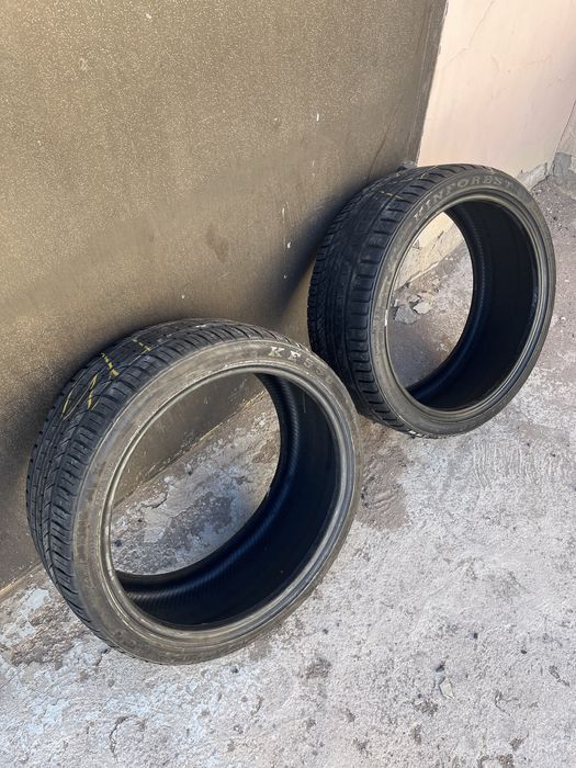 Продам 2 резины на 19