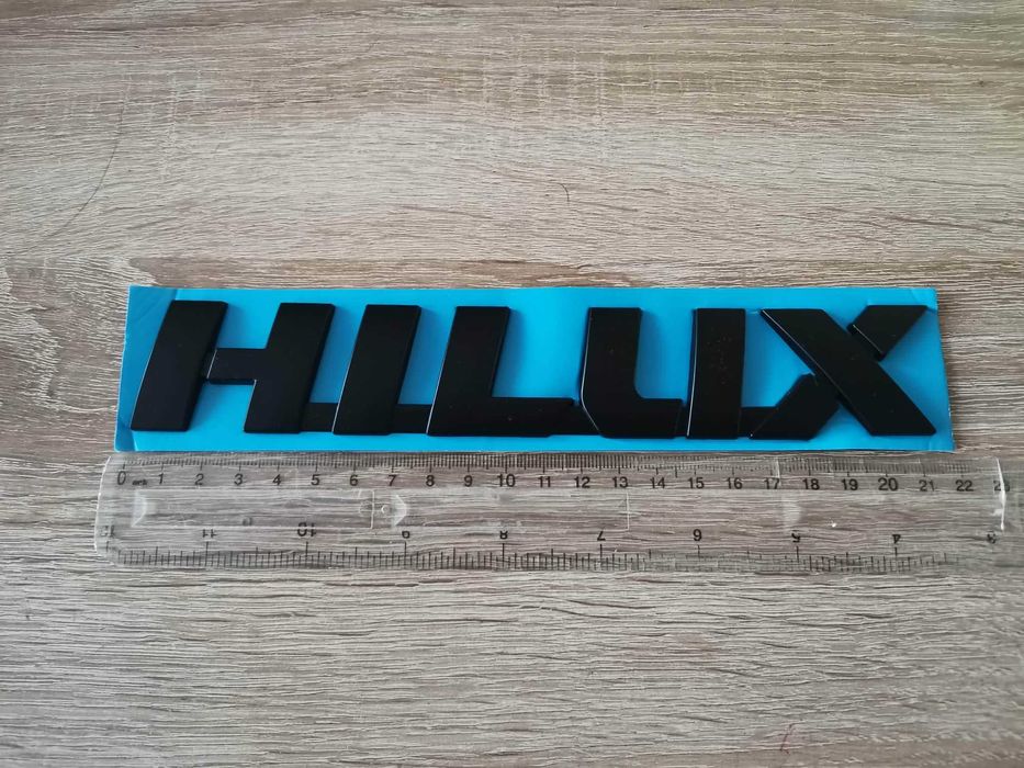 Toyota HILUX черен надпис 21 см
