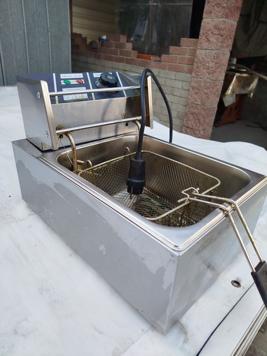 Продам фритюрницу