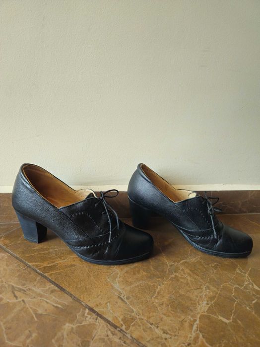 Обувки с ток 36 номер, естествена кожа