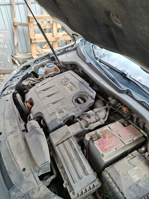 Volkswagen Golf 6 1.6 TDI 105 Cp - CAYC