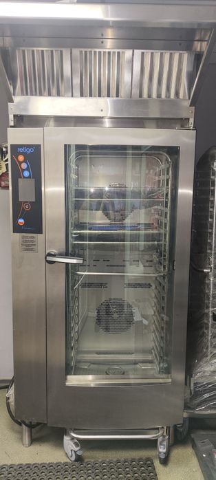 Новый пароконвектомат газовый +2 тележки