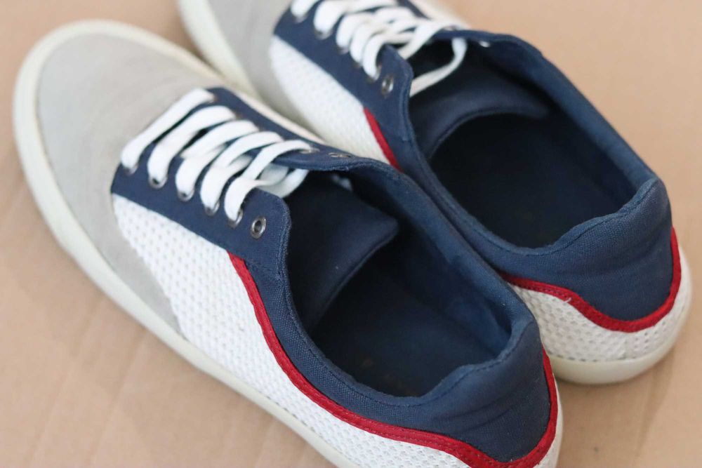 Pantofi sport Zara Man Original masura 41, stare exceptionala