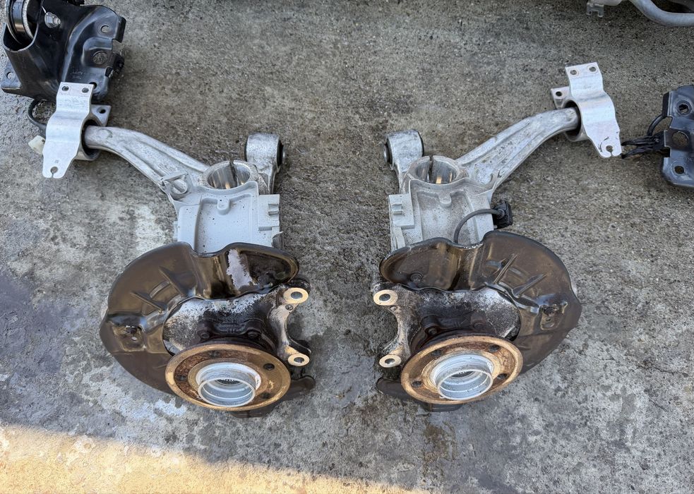 Fuzete, Fuzeta stanga fata / Fuzeta dreapta fata Mercedes A W177, B W247, CLA W118, GLA GLB EQA EQB 2019-2025