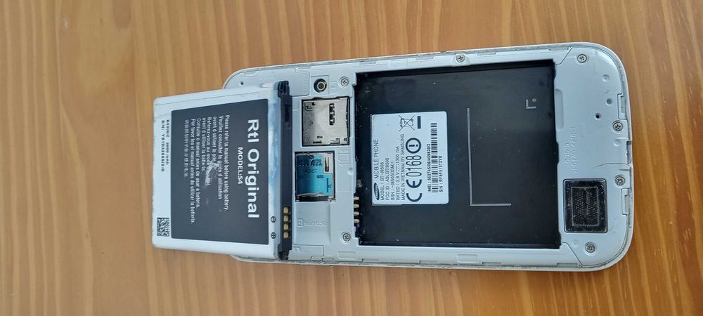 Telefon Samsung cu 2 baterii dezmembrări