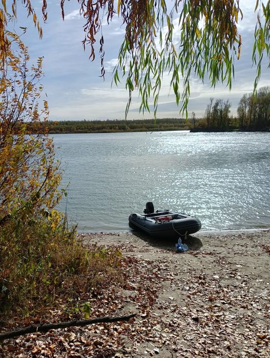 Лодка Таймень с мотором