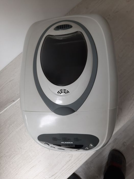 Vand masina de făcut pâine