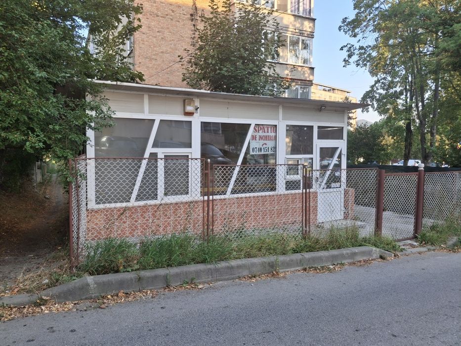 Spațiu comercial de închiriat sau vânzare