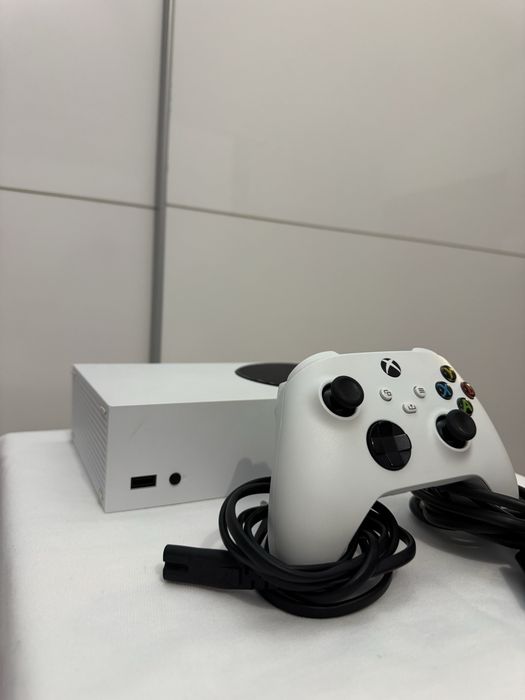 XBOX SERIES S - 512gb SSD *ruleaza GTA VI*