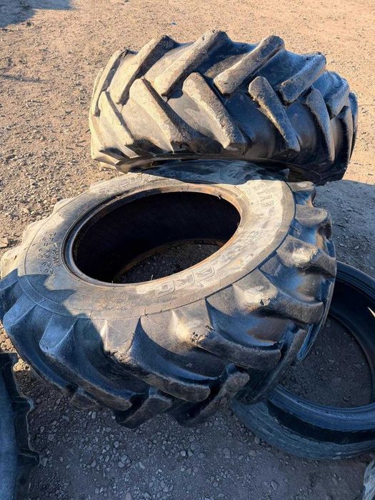 Anvelopa cauciuc 15,5 / 80 R 24 (400 85 R 24 ) 16 Ply buldo manitou