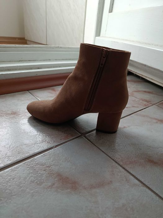 Pantofi și ghete noi masura 36