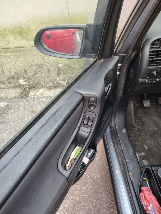 Vând Opel Zafira a 2.0dti pentru piese sau reparat