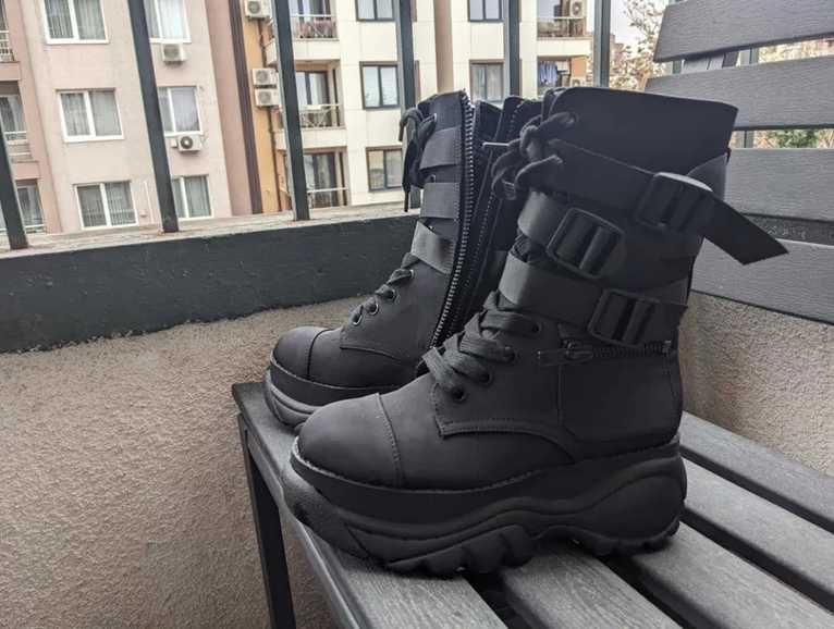 Нови Дамски боти Poster Girl