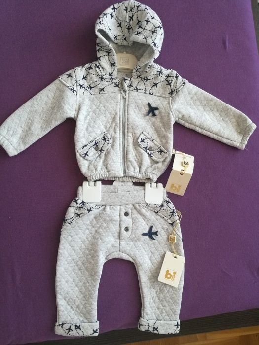 Продавам нов бебешки зимен ватиран комплект панталон и анорак