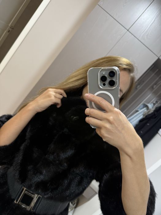 Продам норковую шубу