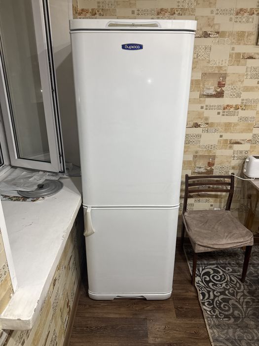 Отличный холодильник