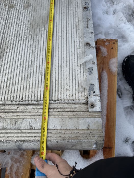 Oblon/ lift hidraulic 24V  de la 7.5T in sus