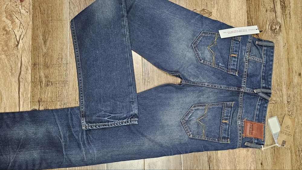 Blugi Guess barbati