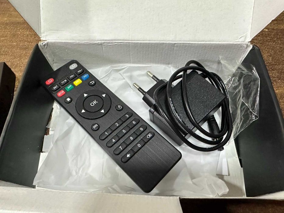 Медиен плейър Smart TV Box Q96 MAX 4K, Android