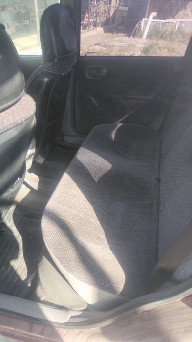 Продам машину срочно.