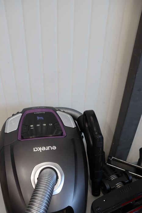 Прахосмукачка с торба Eureka NEN300