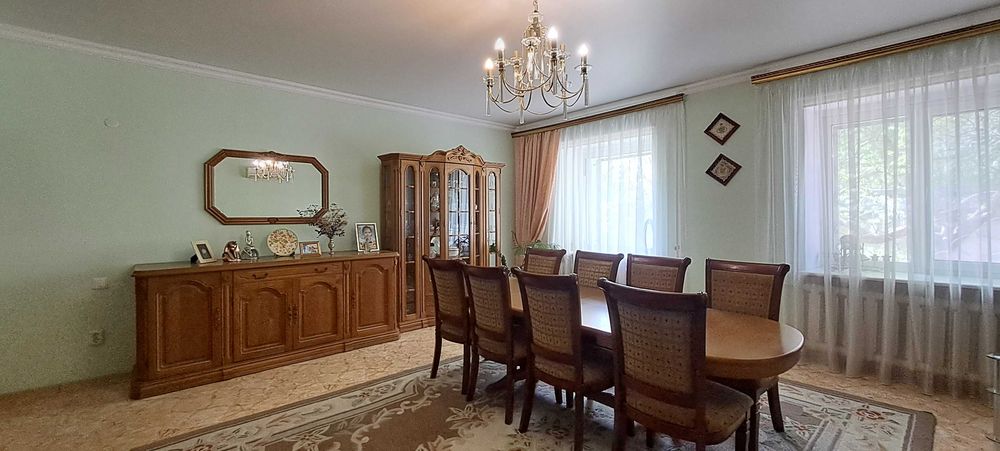 Продам дом в р-не КСК