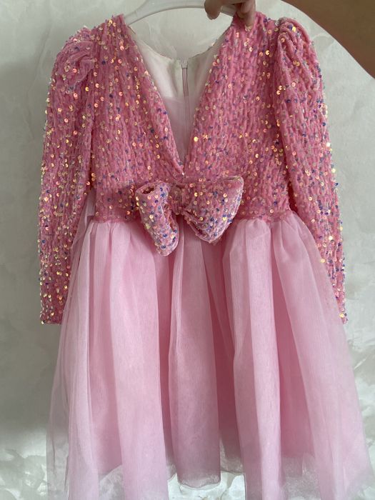 Продам на девочку 6-7лет