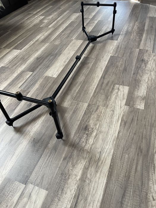 Rod Pod DAIWA Black Widow Low Level - 3 Posturi