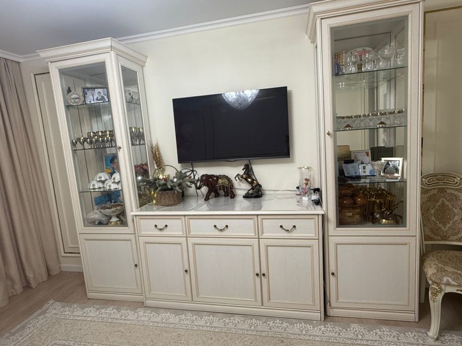 Горка для гостиной