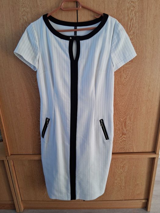 Рокля права XS размер