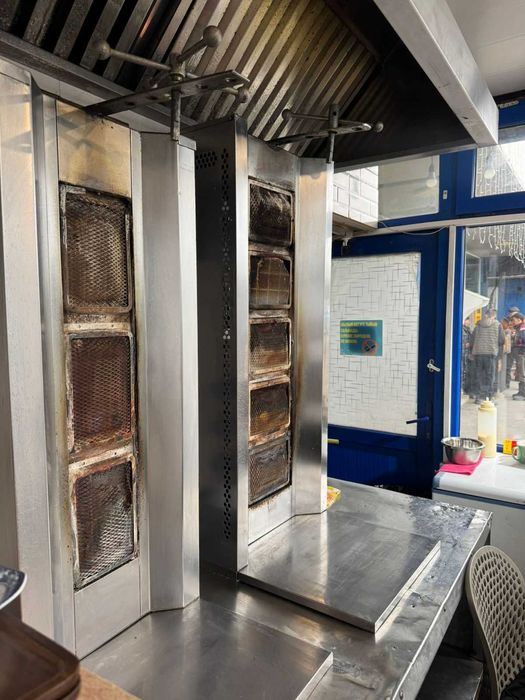 Продам готовый бизнес (фастфуд)