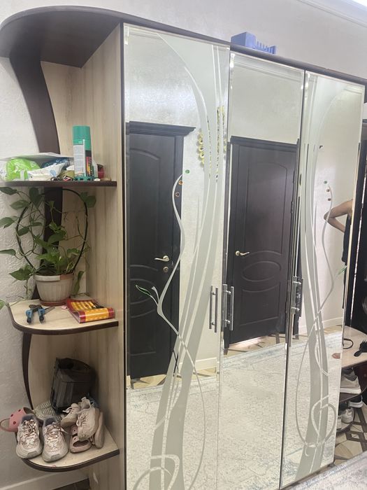 Шифанер шкаф  для прихожей