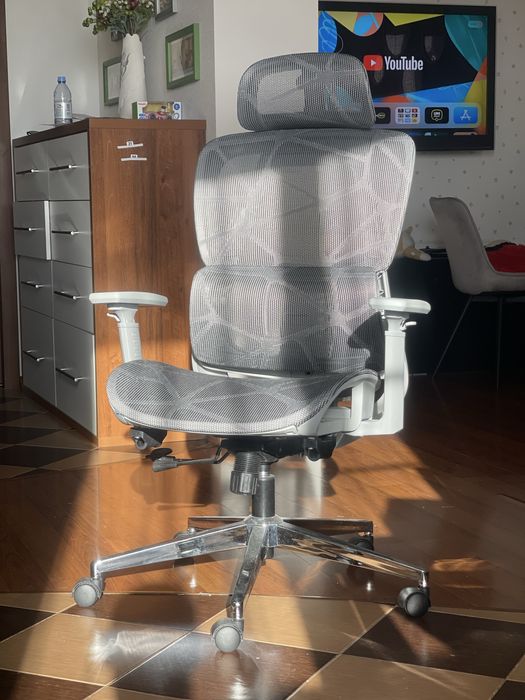 Офисное и игровое кресло Yepo
