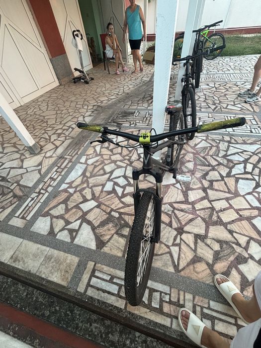 Vand bicicleta ca noua, folosita foarte putin