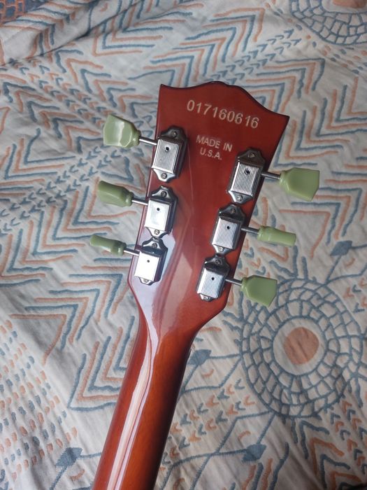 Электрогитара Gibson Les Paul