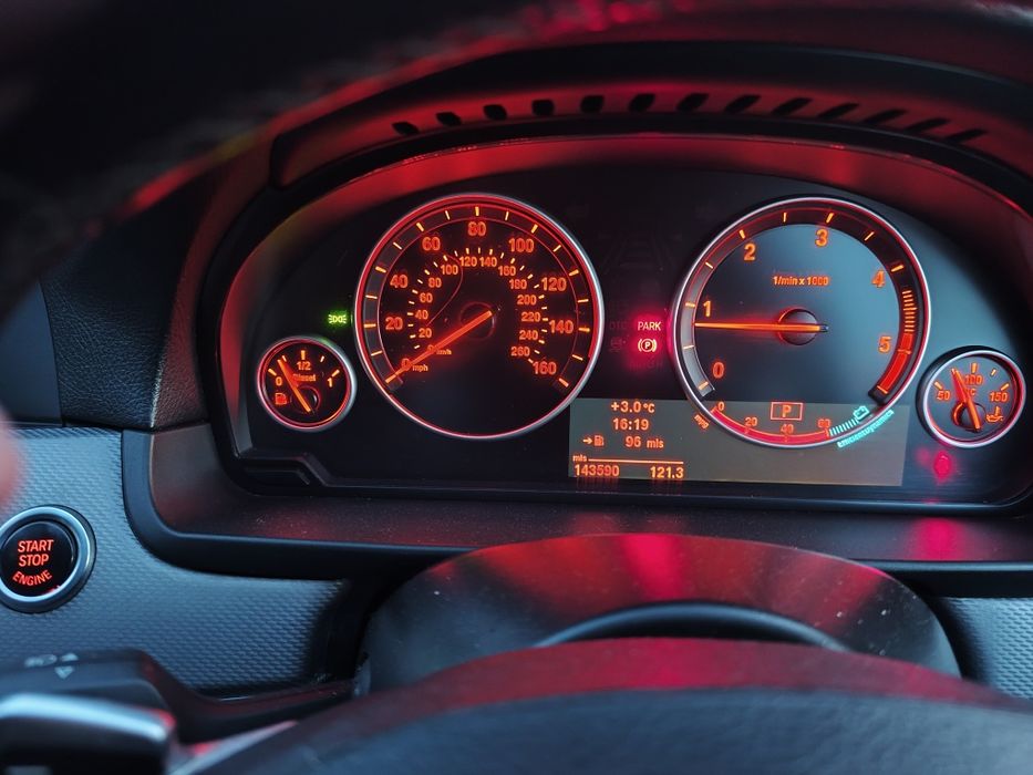 BMW F11 M sport 2011