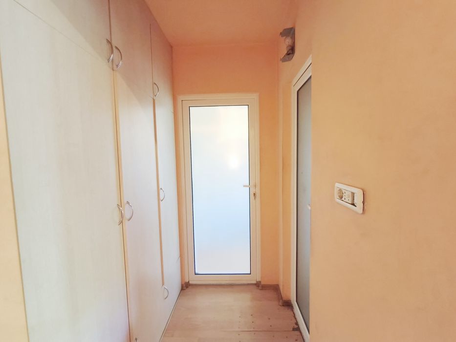 Apartament 2 camere,etaj 2,balcon deschis,Podgoria