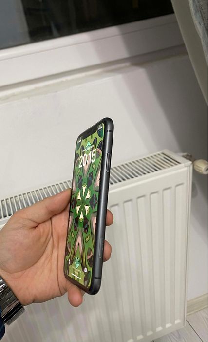 Iphone 11 blak 64 gb !!