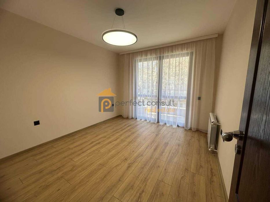 Продава се Тристаен апартамент в Пловдив, Център - 128 кв.м за 1180 €/кв.м - Снимка #3