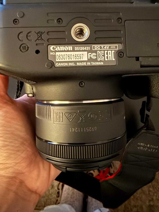 Canon EOS 700D + 18-55mm + 50mm f/1.8