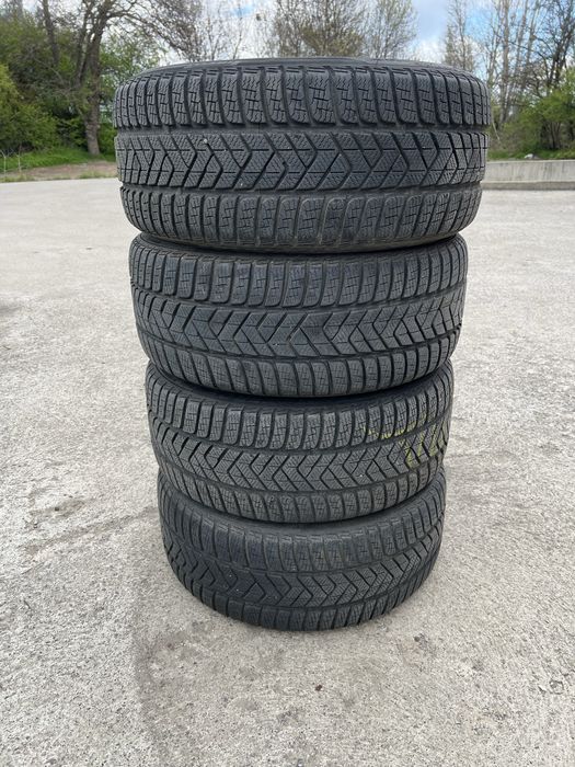 Продавам зимни гуми Pirelli Sottozero 3