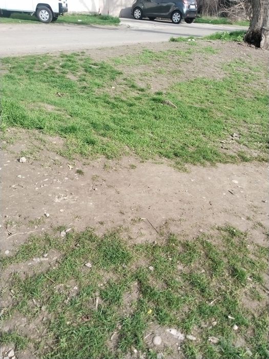 Продам ЗЕМЛЮ. Старые Сергели. Фасада нет. Только ворота. (2 метра)