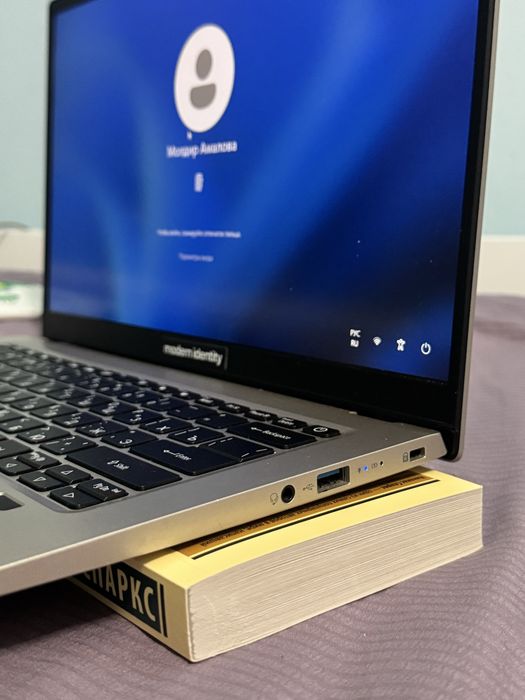 Ноутбук Acer Swift 1 (SF 114-34)