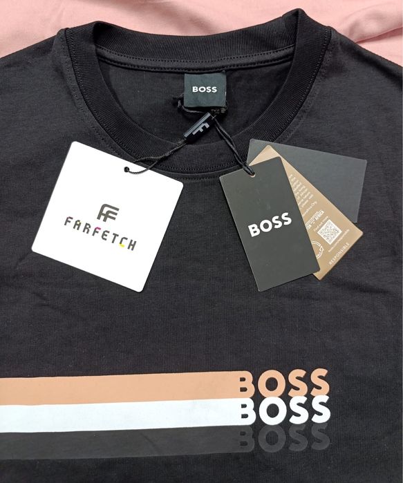 Vand tricou nou de barbati Boss