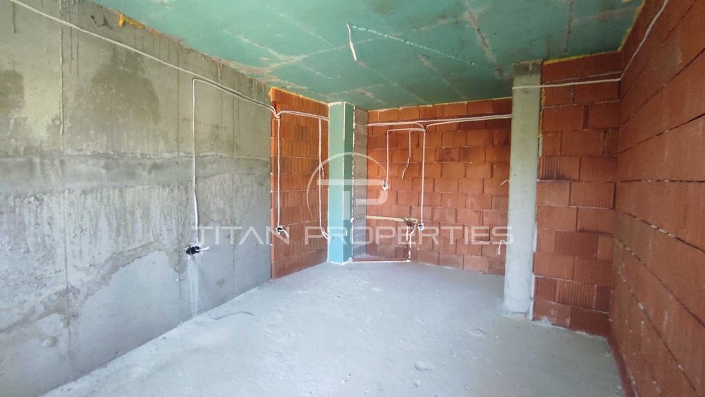 Продава се Тристаен апартамент в Пловдив, Кършияка - 81 кв.м за 1908 €/кв.м - Снимка #2