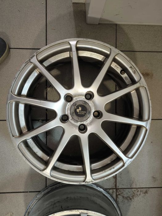 4 Джанти 16 цола, свалени са от Ауди B8