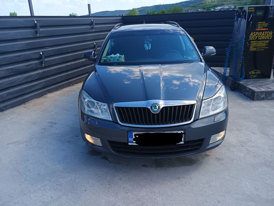 Vând Skoda Octavia